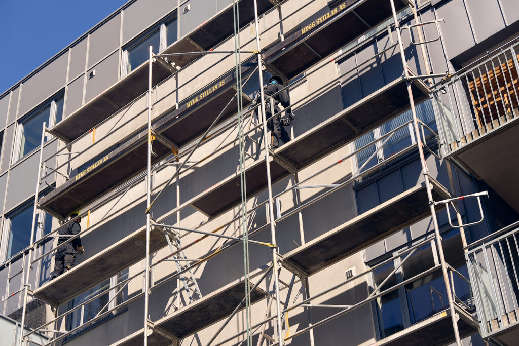 Lettstillas Layher, bilde fra et oppdrag i Rignes Park